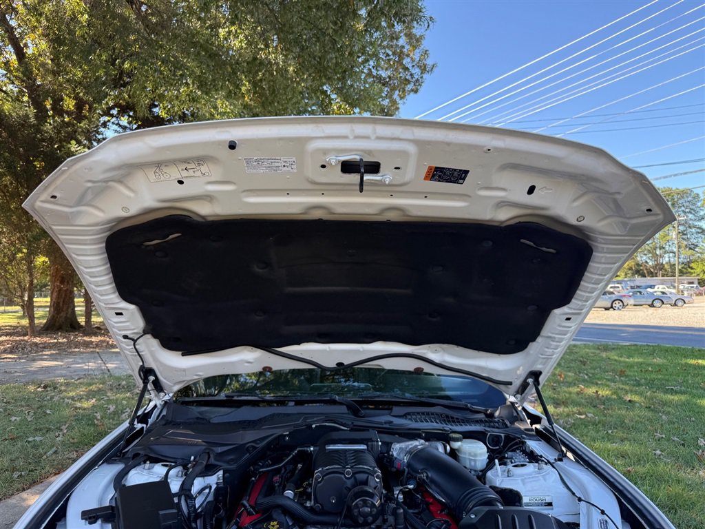 Used 2017 Ford Mustang GT Premium RWD image 69
