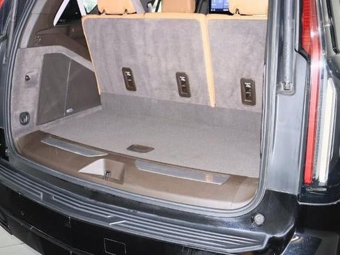 Used 2021 Cadillac Escalade Sport w/ Driver Assist Tech Package image 23