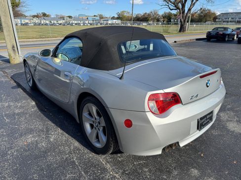 Used 2006 BMW Z4 3.0i image 16