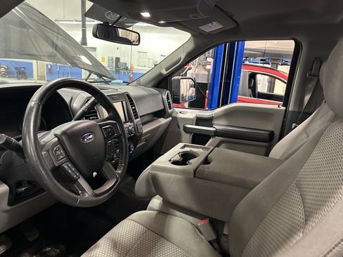 Used 2015 Ford F150 XLT w/ Equipment Group 302A Luxury image 25