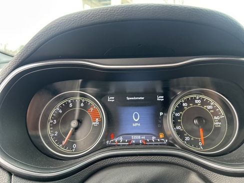 Used 2021 Jeep Cherokee Latitude Lux 80th Anniv w/ Quick Order Package 26U 80TH image 21