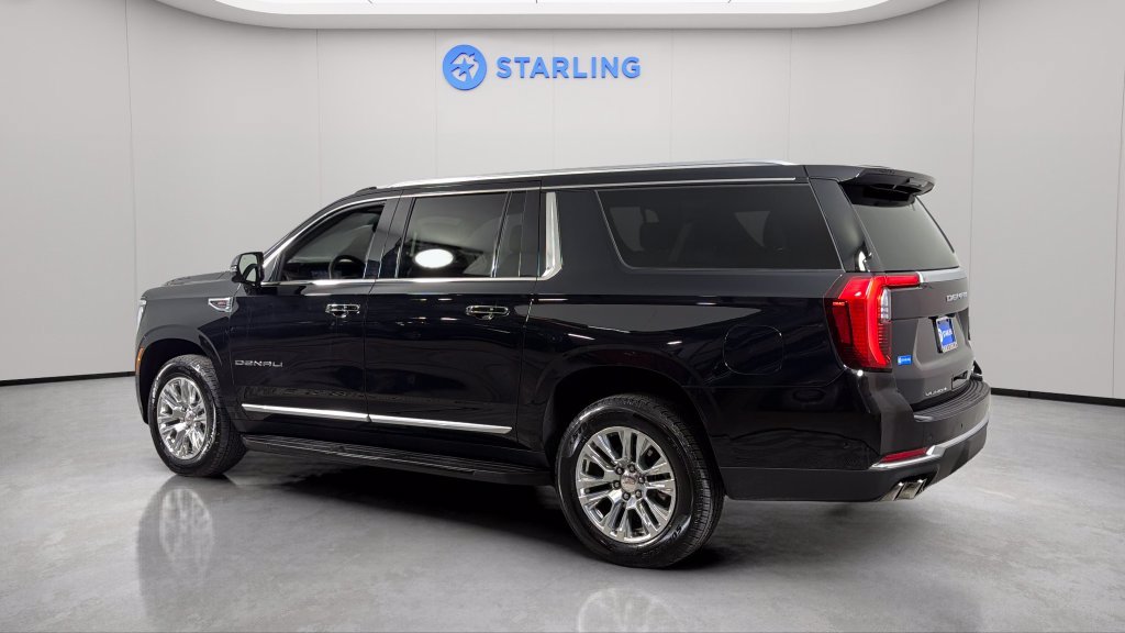Used 2025 GMC Yukon XL Denali AWD/4WD image 4