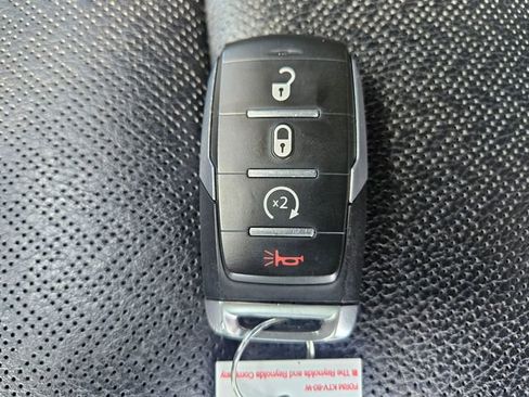 Used 2025 RAM 1500 Laramie image 29