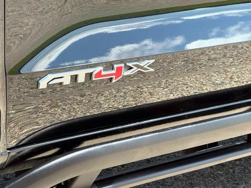 Used 2024 GMC Canyon AT4X AWD/4WD image 11