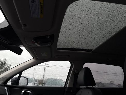 New 2025 Kia Sorento SX image 32