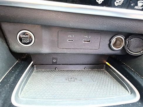 Used 2021 Nissan Rogue Platinum FWD image 31