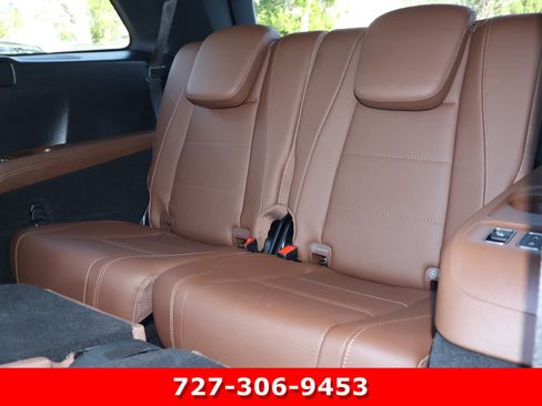 Certified 2025 Mercedes-Benz GLS 450 4MATIC w/ AMG Line Exterior image 18