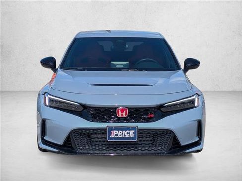 Used 2024 Honda Civic Type R image 2