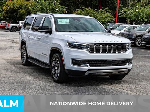 Used 2024 Jeep Wagoneer L Series II w/ Flexible Seating Group image 5