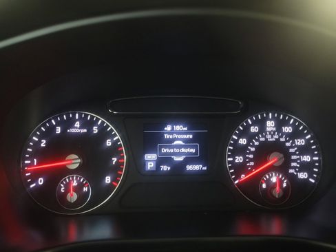 Used 2020 Kia Sorento L FWD image 23
