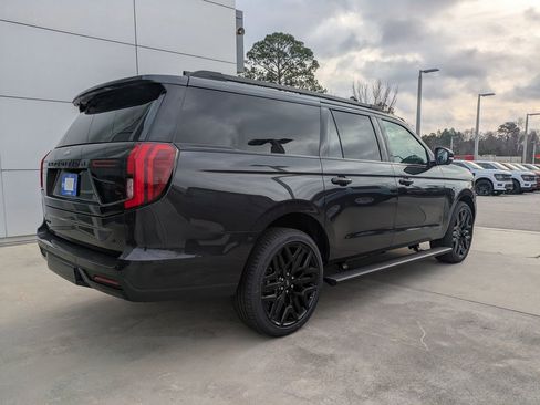 New 2026 Ford Expedition Max Platinum image 4