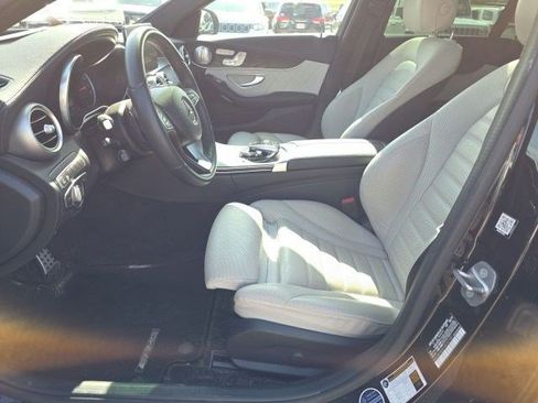 Used 2017 Mercedes-Benz C 300 4MATIC Sedan image 17