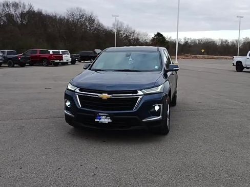 Used 2023 Chevrolet Traverse LS w/ Safety Package image 3