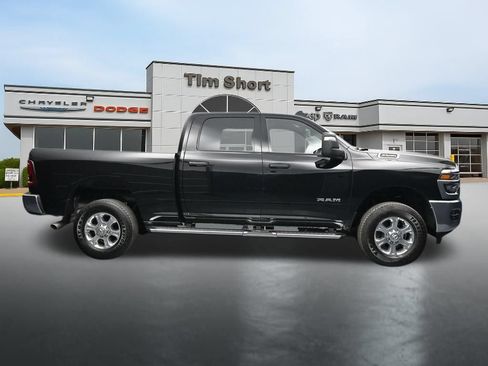 Used 2026 RAM 2500 Big Horn AWD/4WD image 6