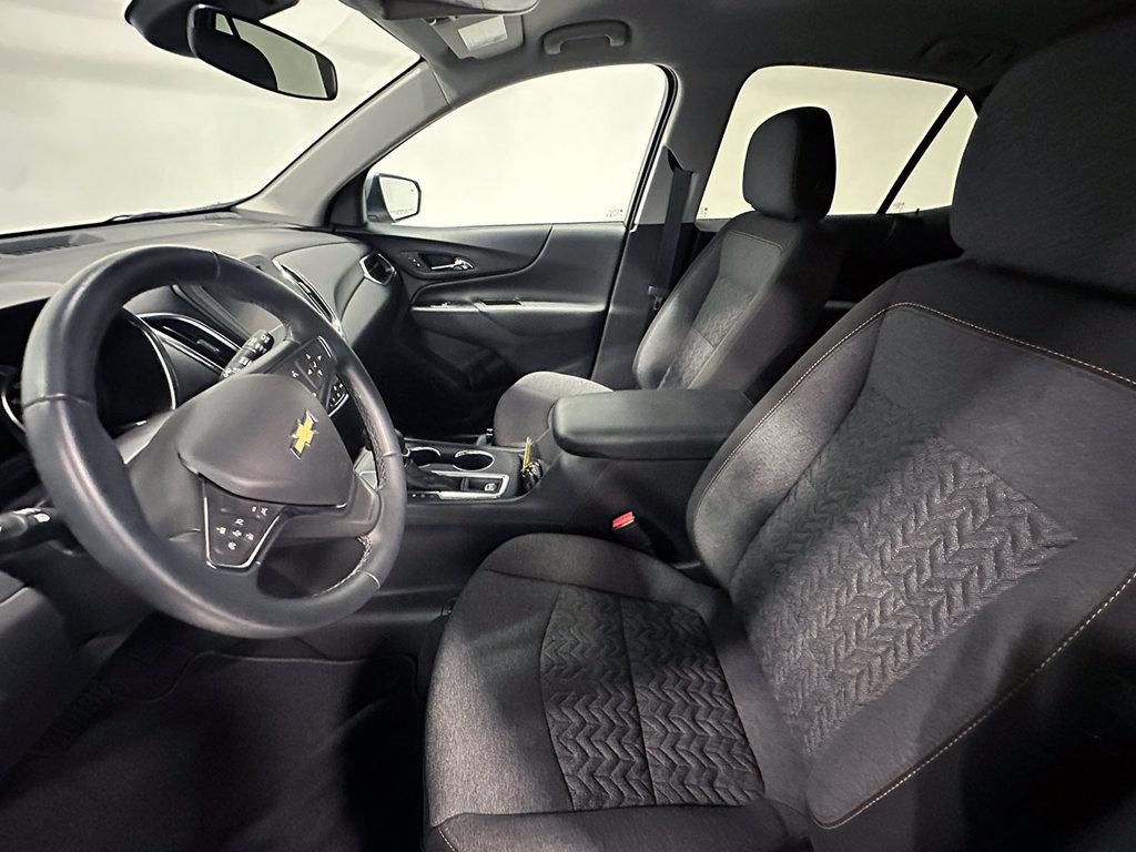 Used 2024 Chevrolet Equinox LT FWD image 3