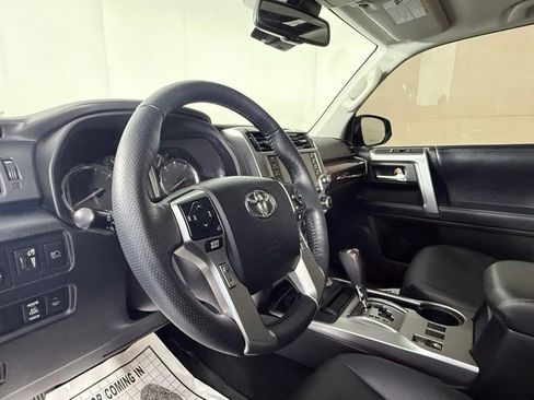 Used 2023 Toyota 4Runner Limited AWD/4WD image 20