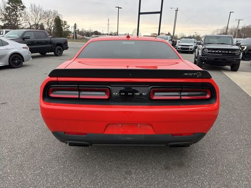 Used 2017 Dodge Challenger SRT Hellcat image 7