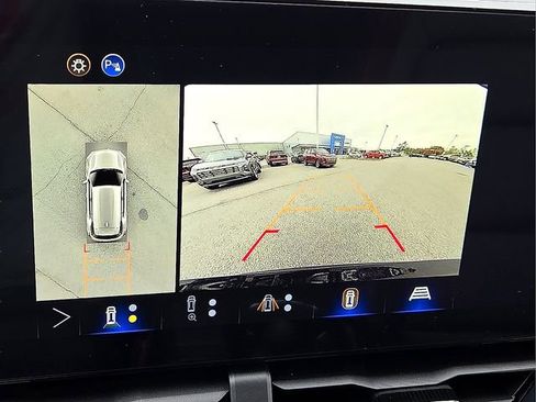 New 2026 Chevrolet Equinox RS w/ Convenience Package III FWD image 18