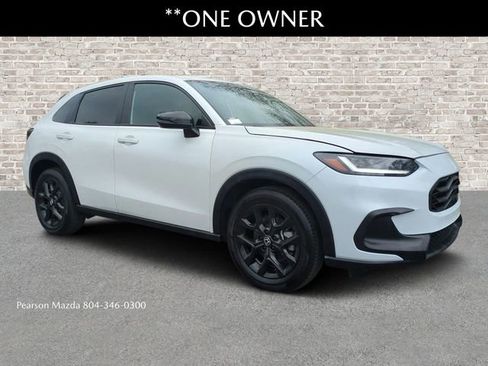 Used 2025 Honda HR-V Sport image 1
