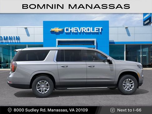 New 2026 Chevrolet Suburban LS image 6