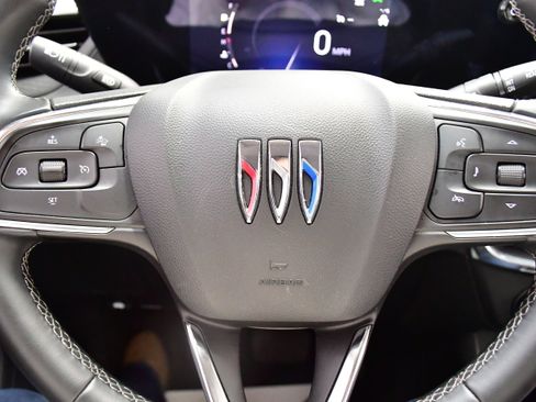 Used 2025 Buick Encore GX Preferred FWD image 20