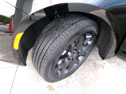 New 2026 Chrysler Pacifica Limited image 7