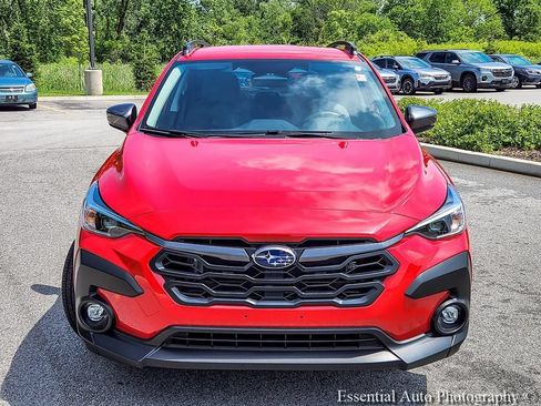 Used 2024 Subaru Crosstrek 2.0i Premium w/ Crosstrek Mirror Package AWD/4WD image 4