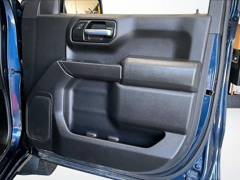 Used 2021 Chevrolet Silverado 1500 Custom AWD/4WD image 27
