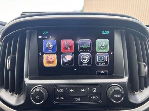 Used 2018 Chevrolet Colorado Z71 AWD/4WD image 18