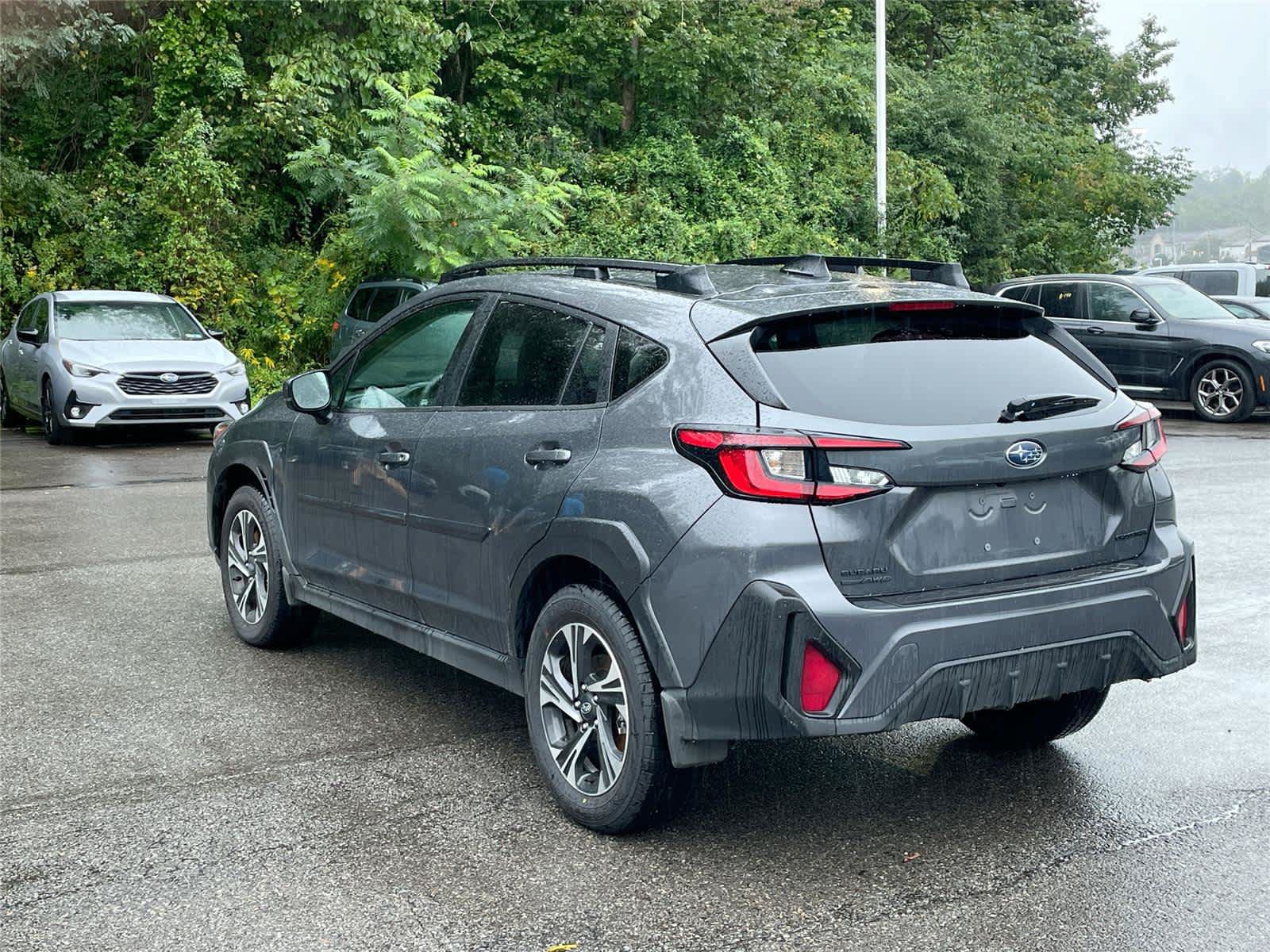 Used 2026 Subaru Crosstrek 2.5i Premium AWD/4WD image 3