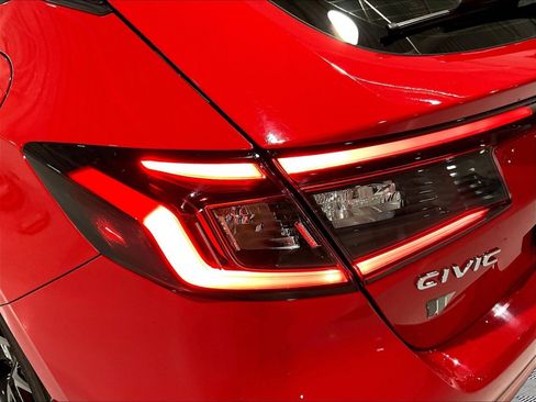 Used 2025 Honda Civic Sport image 22