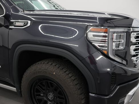 Used 2023 GMC Sierra 1500 Denali AWD/4WD image 29