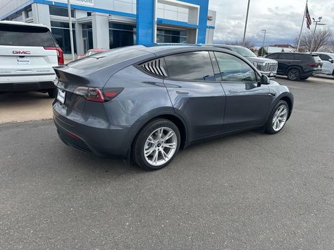 Used 2023 Tesla Model Y Long Range image 32