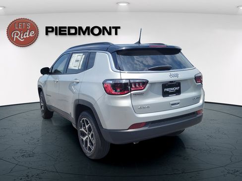 New 2026 Jeep Compass Limited AWD/4WD image 8