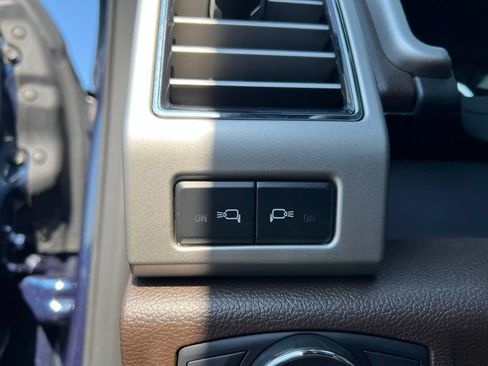 Used 2018 Ford F150 King Ranch w/ Equipment Group 601A Luxury AWD/4WD image 12