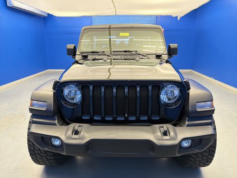 Used 2023 Jeep Wrangler Sport image 3