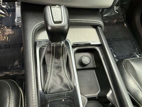 Used 2020 Volvo XC90 T6 R-Design image 25