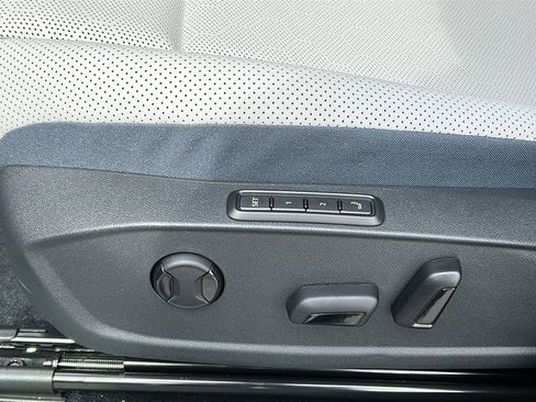 New 2025 Volkswagen ID.4 Pro S AWD/4WD image 11
