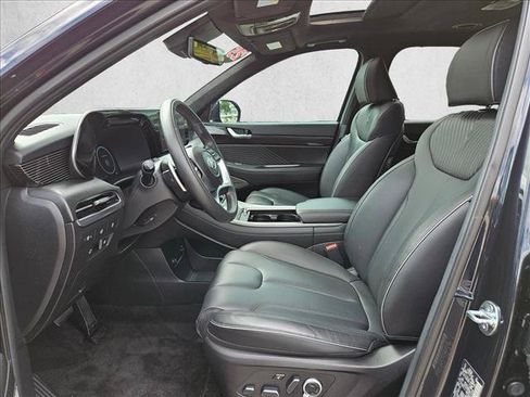 Used 2025 Hyundai Palisade Calligraphy AWD/4WD image 16