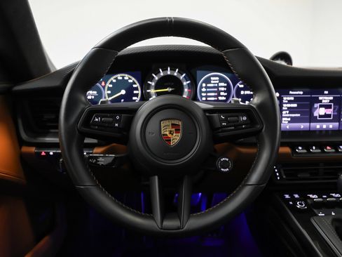 Used 2024 Porsche 911 GT3 image 40