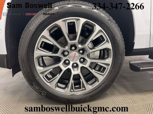 New 2026 GMC Yukon XL Denali w/ Denali Reserve Package RWD image 40
