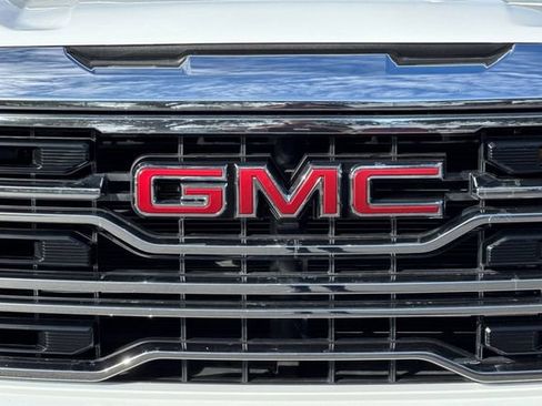Used 2025 GMC Sierra 1500 SLT RWD image 48