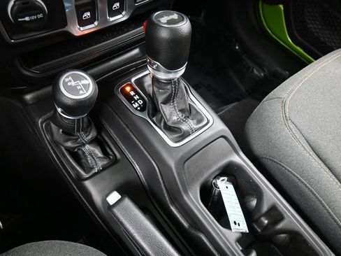 Used 2025 Jeep Wrangler Sport image 22