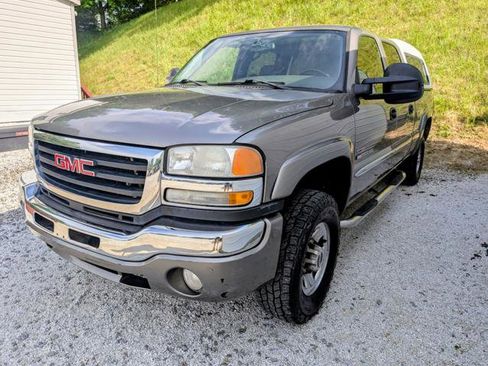 Used 2006 GMC Sierra 2500 SLE RWD image 4