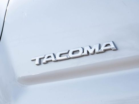 Used 2013 Toyota Tacoma 2WD Access Cab image 45