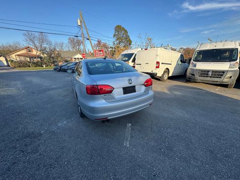 Used 2011 Volkswagen Jetta SE image 36