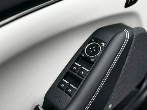 Used 2024 Ford Mustang Mach-E Premium image 17