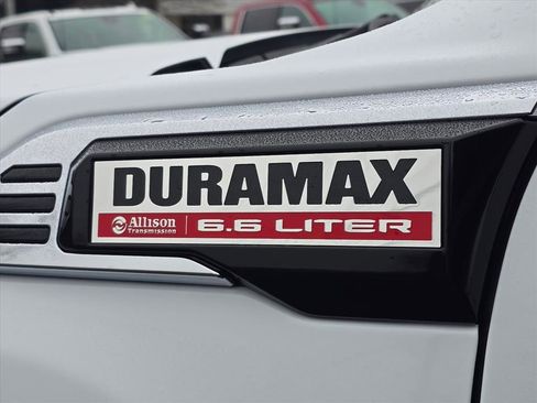 New 2026 GMC Sierra 2500 SLT w/ SLT Premium Package image 10