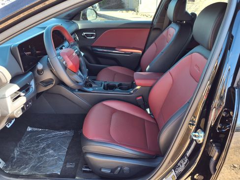 New 2025 Kia K4 GT-Line Turbo image 5