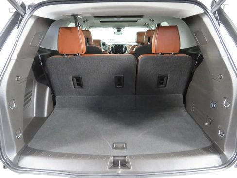 Used 2018 Chevrolet Traverse High Country image 29